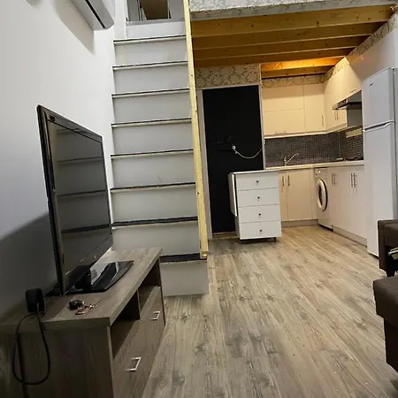 Apartman Cozy In Town Center 2 *