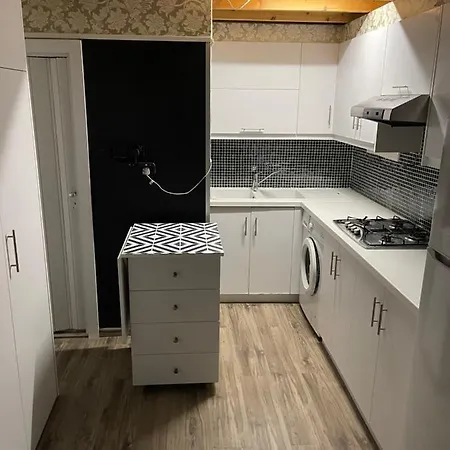Cozy In Town Center 2 Apartment